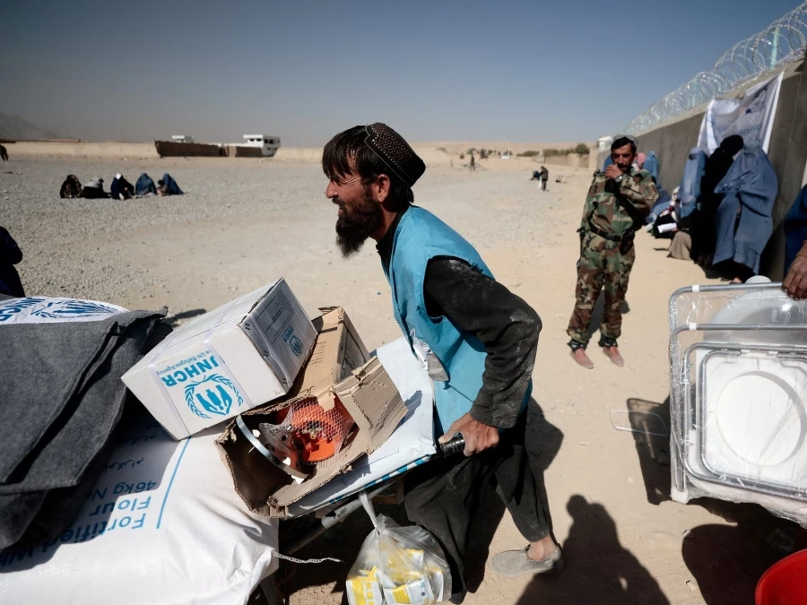 Açlıkla boğuşan Afganlar böbreklerini satıyor