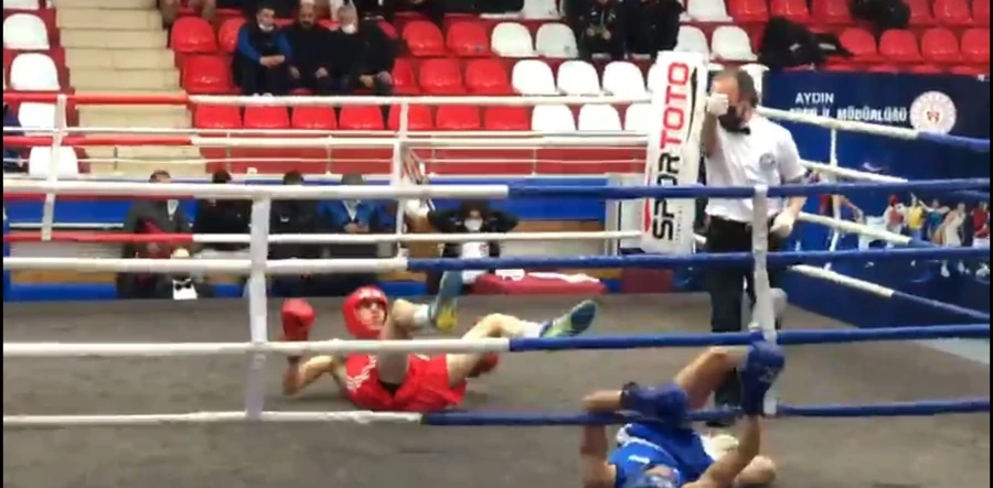 Genç Erkekler Türkiye Boks Şampiyonası’nda ender rastlanan bir olay gerçekleşti.