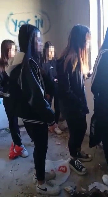Kız öğrenci başka bir kızı metruk binada öldüresiye dövdü 