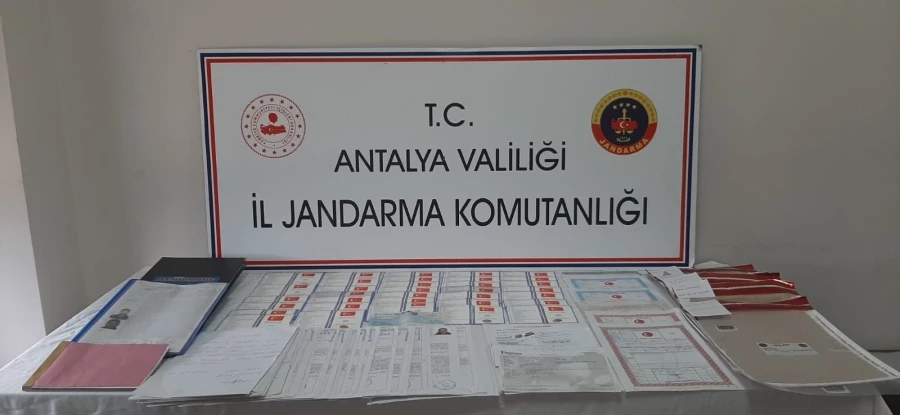 Antalya ve İstanbul’da eş zamanlı ‘tefeci’ operasyonu: 9 gözaltı   