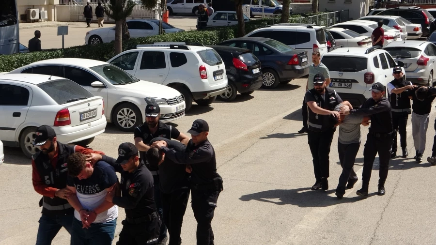 Adana’da cinayet soruşturmasına 3 tutuklama   