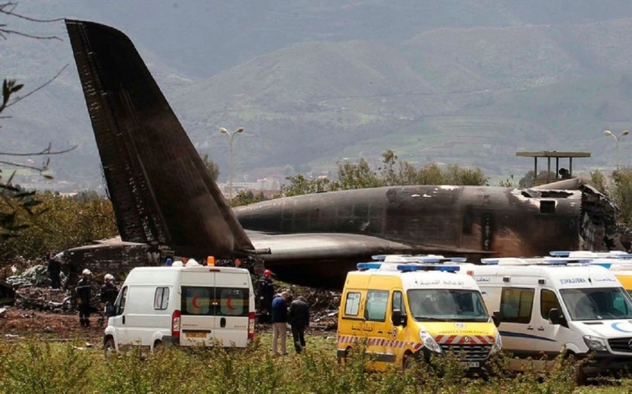 Rus askeri kargo uçağı düştü