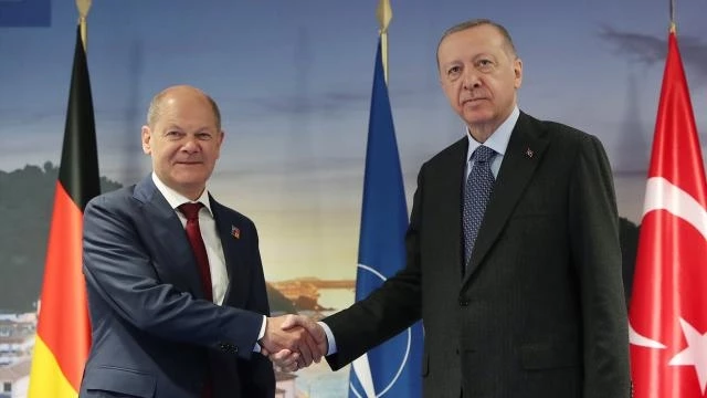 Cumhurbaşkanı Erdoğan Almanya Başbakanı Scholz ile bir araya geldi