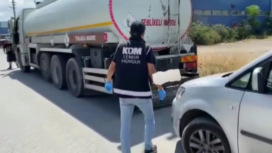 İzmir’de çevreye zararlı 23 ton karışımlı akaryakıt ele geçirildi   