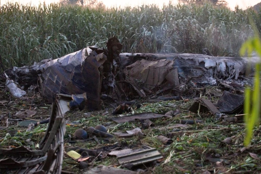 Yunanistan’da düşen kargo uçağındaki 8 kişi öldü   