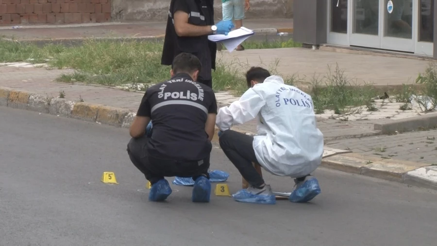 Sancaktepe’de damat dehşeti: Kayınbabasını sokak ortasında bıçakladı