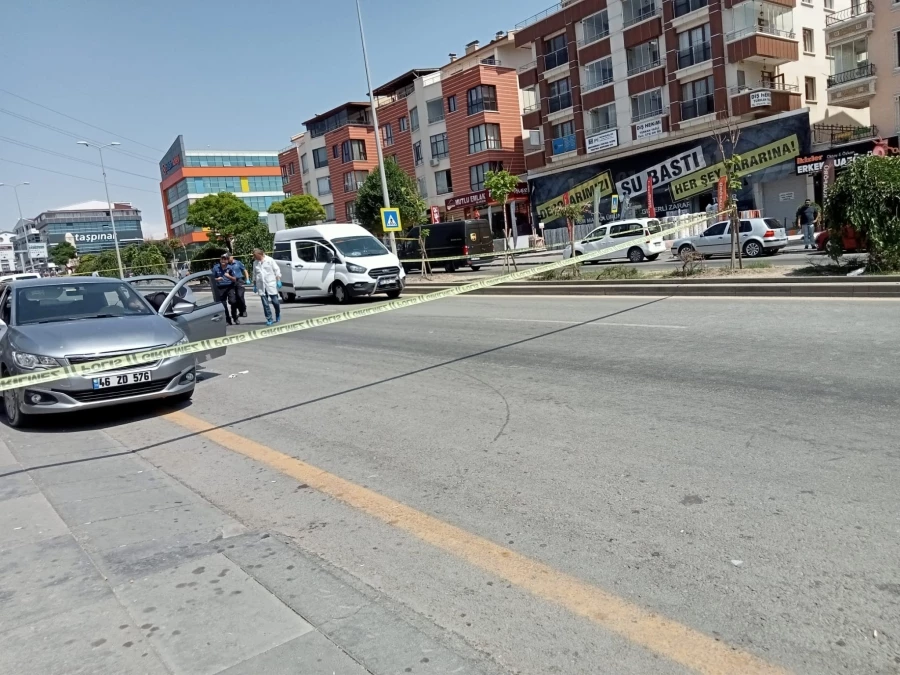 Ankara’da araçta kendini vuran kadın hastaneye kaldırıldı    