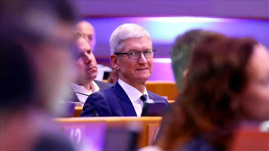 Apple, CEO