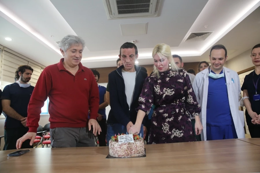 Türkiye’nin ilk yüz nakillisi Uğur Acar, 11. yılını kutladı