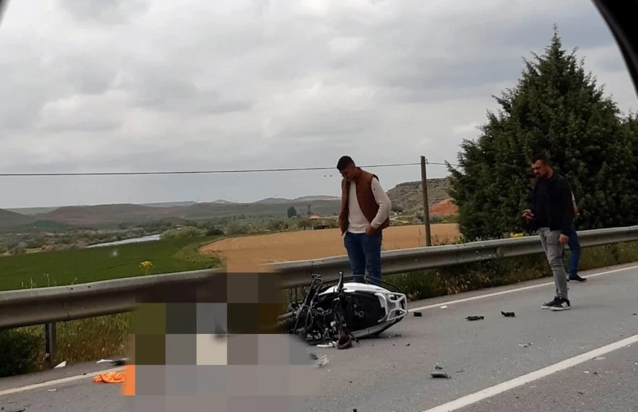 Tırla çarpışan motosiklet sürücüsü hayatını kaybetti