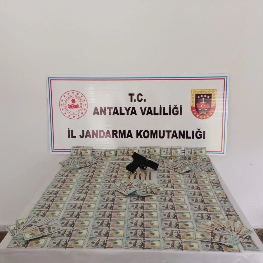Antalya’da 85 bin sahte dolar ele geçirildi   