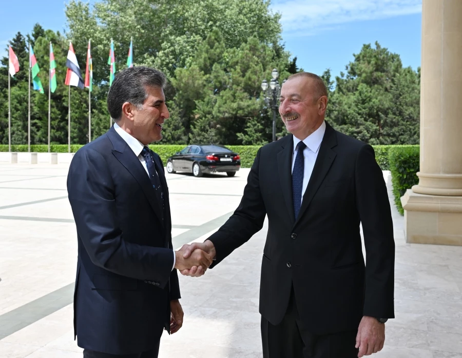 Aliyev, IKBY Başkanı Barzani ile görüştü   
