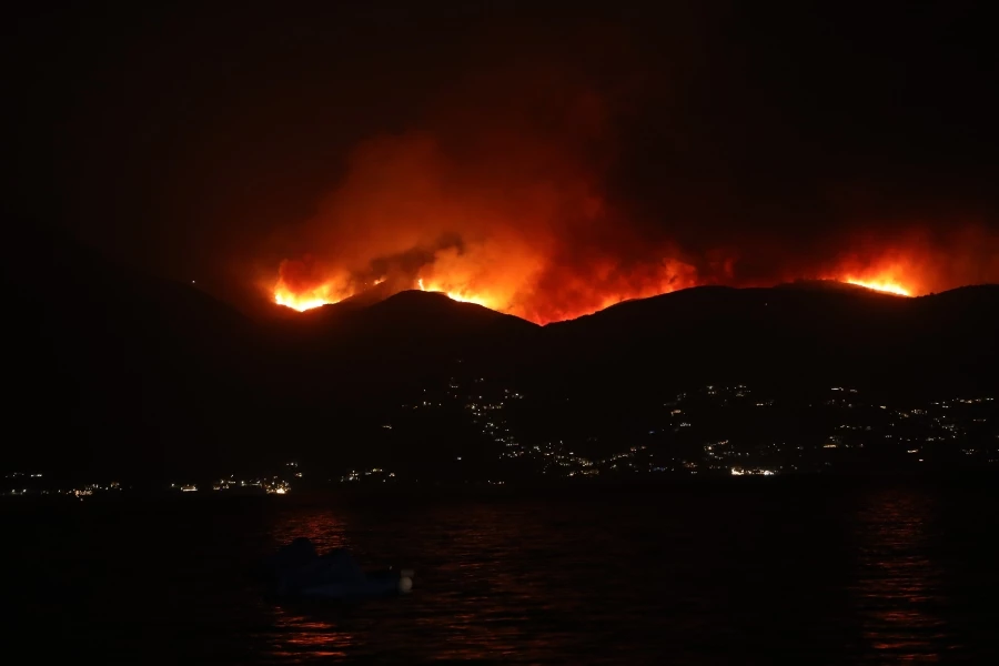 Korfu Adası’nda 2 bin 466 kişi tahliye edildi 