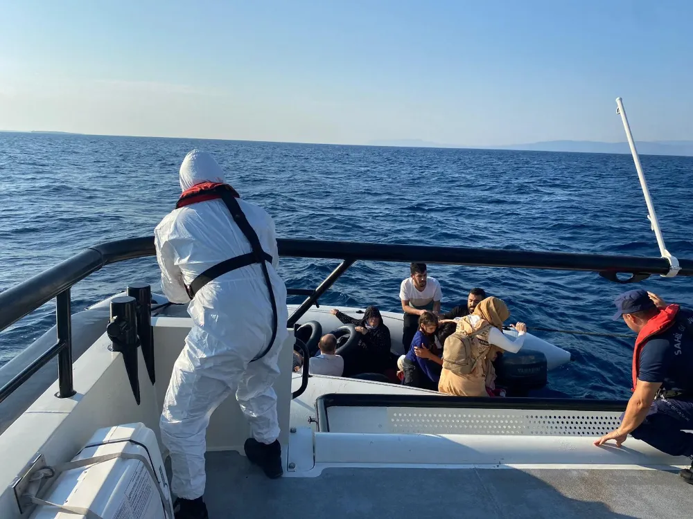 Türk kara sularına geri itilen 19 düzensiz göçmen kurtarıldı   