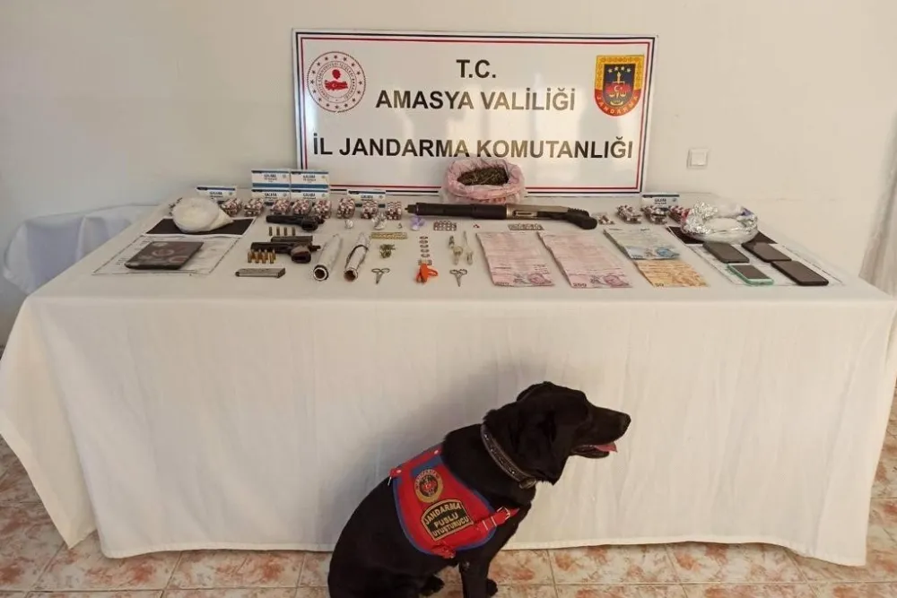 Amasya’da jandarmadan uyuşturucu operasyonu: 4 gözaltı 